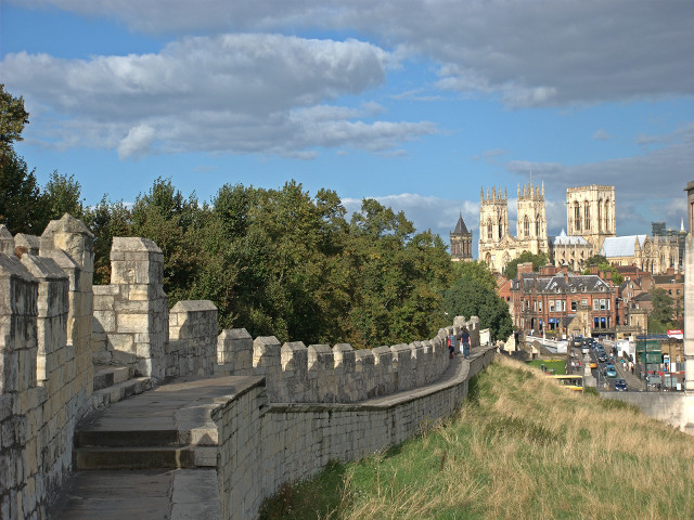Stone wall city castle cloudy free wallpaper for desktop - medium preview image