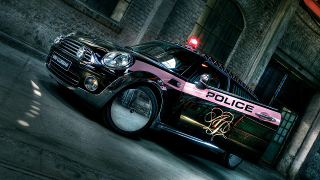 Police car building red light free wallpaper for desktop - medium preview image