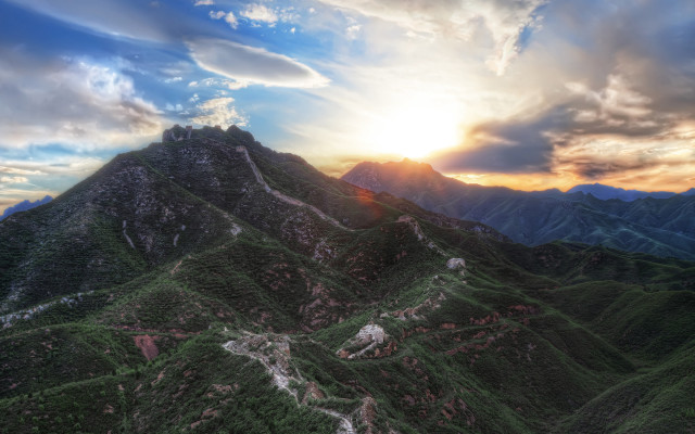 Mountain sunset clouds trail dusk free wallpaper for desktop - medium preview image