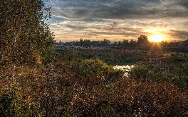 Sunset river trees grass cloudy free wallpaper for desktop - medium preview image