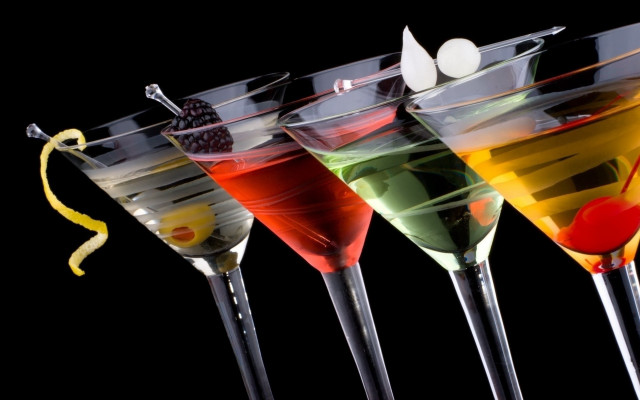 Glasses colored drinks lemon garnish free wallpaper for desktop - medium preview image