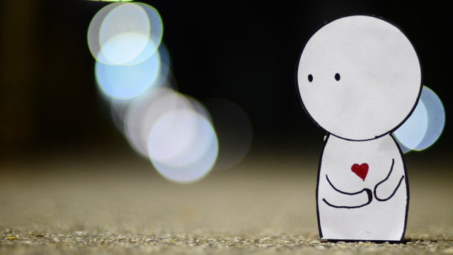 Paper cut out person heart free wallpaper for desktop - medium preview image