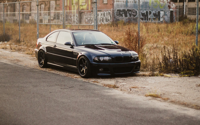 Black car fence field military free wallpaper for desktop - medium preview image