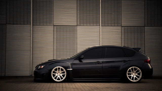 Black car wall shutters white free wallpaper for desktop - medium preview image