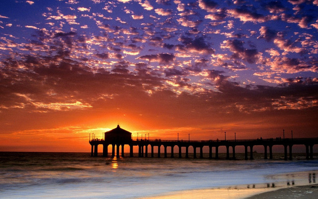 Sunset pier clouds water cityscape free wallpaper for desktop - medium preview image