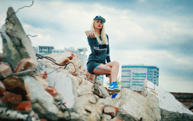 Woman rubble beverage aqua hair free wallpaper for desktop - medium preview image