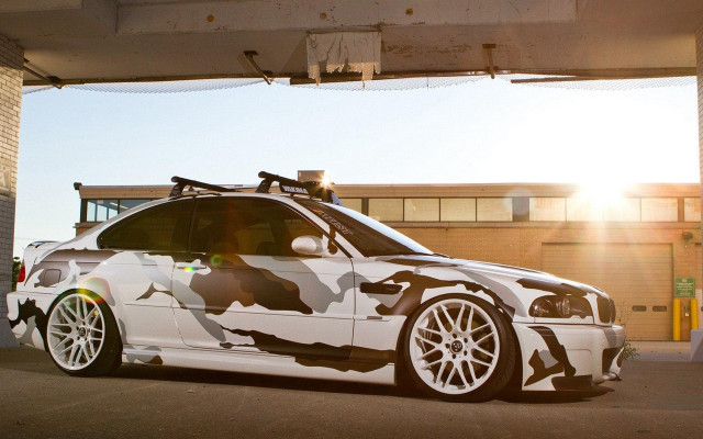 White car camouflage hood ski free wallpaper for desktop - medium preview image