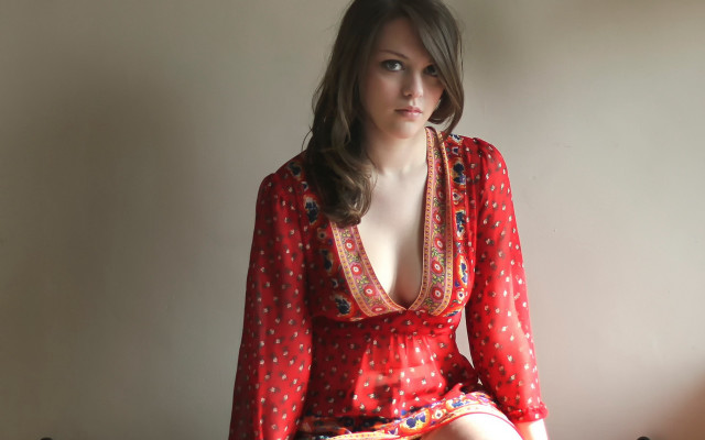 Woman red dress bed arabesque free wallpaper for desktop - medium preview image