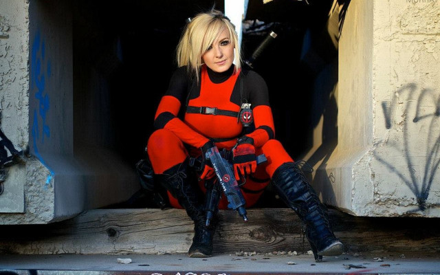 Woman cosplay caroline chariot dayez free wallpaper for desktop - medium preview image