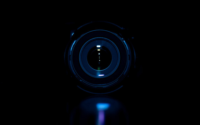 Camera lens reflection light macro free wallpaper for desktop - medium preview image