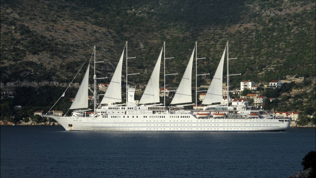 White boat mountain houses hillside free wallpaper for desktop - medium preview image