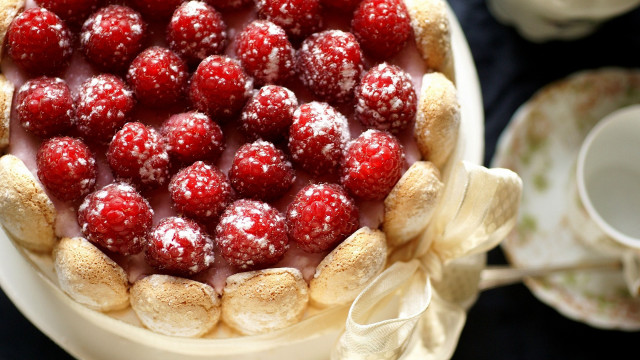 Raspberry cream dessert tea florianne free wallpaper for desktop - medium preview image