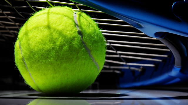 Tennis ball racket foreground background free wallpaper for desktop - medium preview image