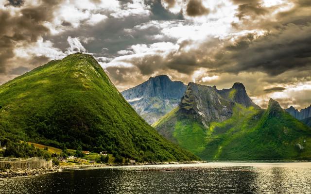 Mountain range lake forest cloudy free wallpaper for desktop - medium preview image