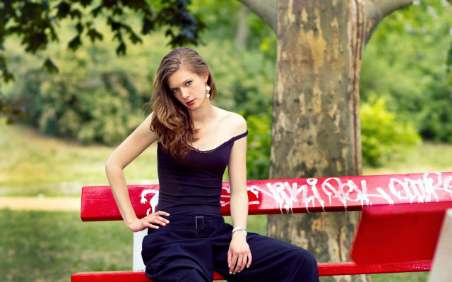 Woman park bench graffiti fashion free wallpaper for desktop - medium preview image