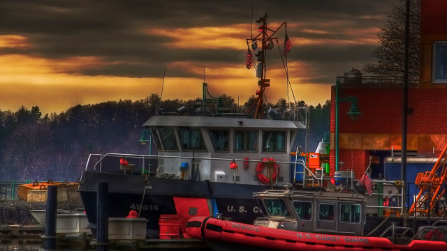 Harbor dock building cloudy sunset free wallpaper for desktop - medium preview image