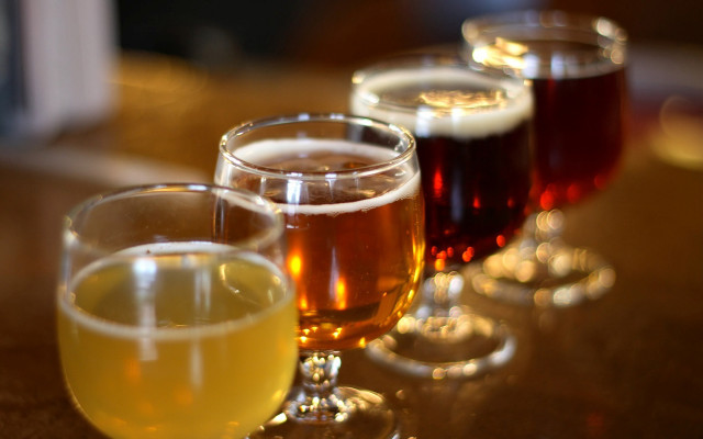 Drinks glasses wooden table shallow free wallpaper for desktop - medium preview image