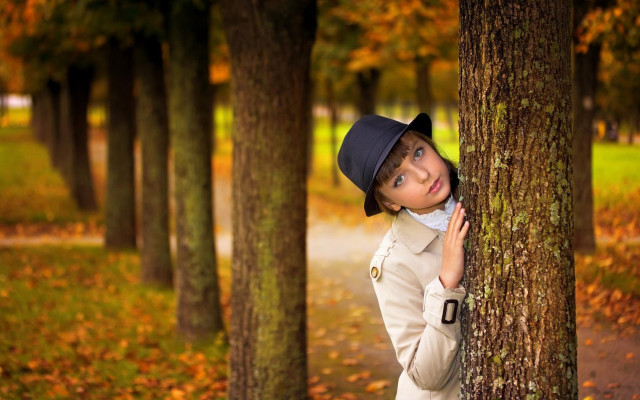 Girl leaning against tree autumn free wallpaper for desktop - medium preview image