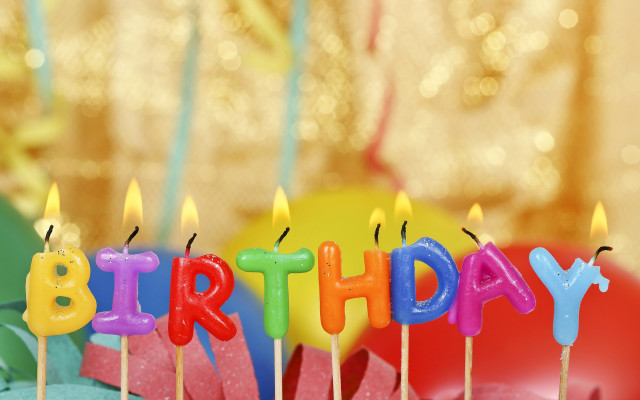 Birthday cake candles balloons gold free wallpaper for desktop - medium preview image