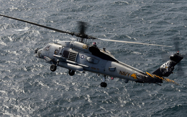 Helicopter ocean person watercraft waves free wallpaper for desktop - medium preview image