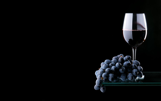 Wine grapes glass plate dark free wallpaper for desktop - medium preview image