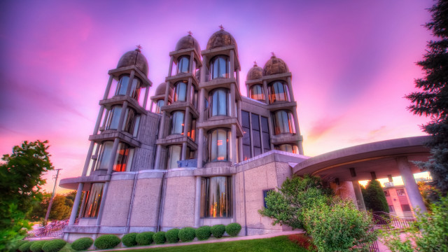 Neo gothic cityscape pink purple free wallpaper for desktop - medium preview image