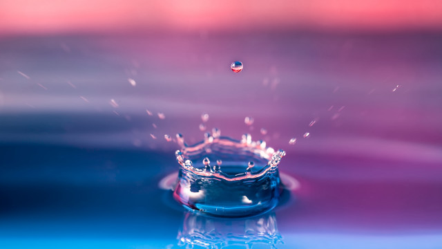 Water droplet blurry macro ocean free wallpaper for desktop - medium preview image