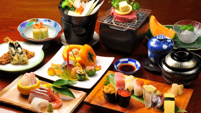 Food table sushi bento plate free wallpaper for desktop - medium preview image