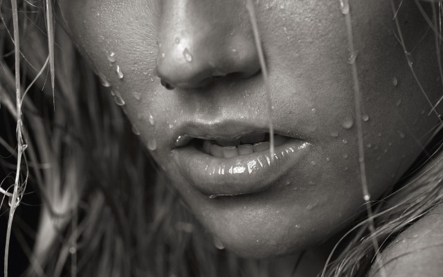 Wet face long hair water free wallpaper for desktop - medium preview image