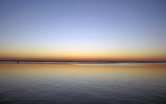 Hudson river sunset beach tranquil free wallpaper for desktop - medium preview image