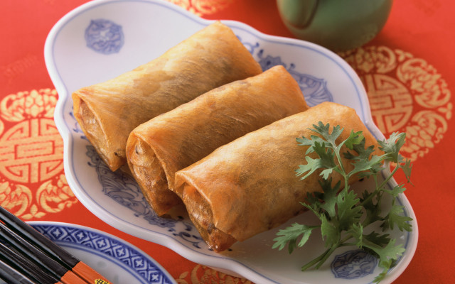 Spring rolls plate green plant free wallpaper for desktop - medium preview image
