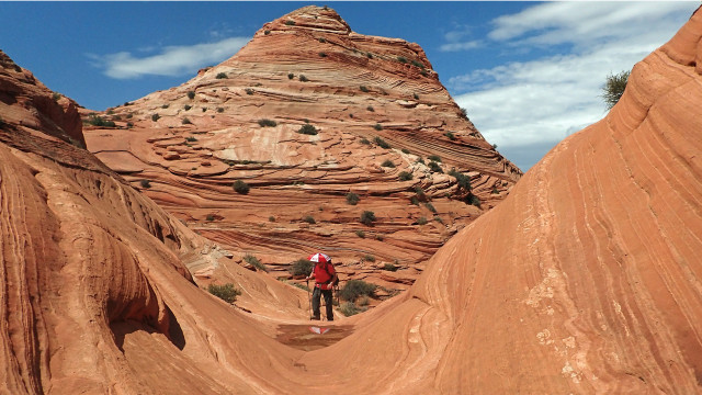 Desert mountain sky ocean sand free wallpaper for desktop - medium preview image