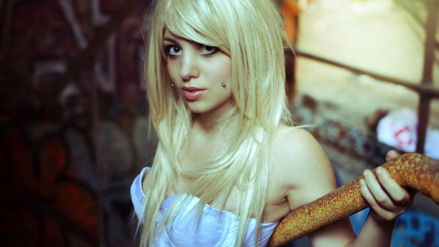 Alice prin cosplay gothic sword free wallpaper for desktop - medium preview image