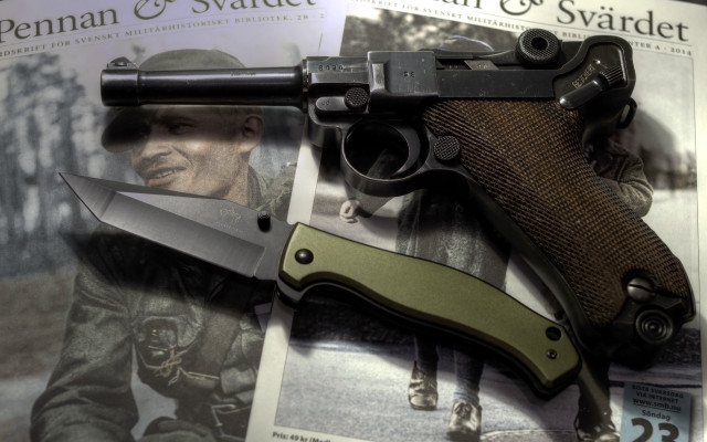 Gun knife magazine soldier 3d free wallpaper for desktop - medium preview image