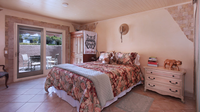 Bedroom dresser patio door arts free wallpaper for desktop - medium preview image