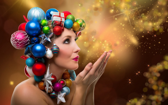 Christmas wreath bubbles ornaments magic free wallpaper for desktop - medium preview image