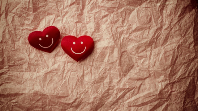 Red hearts with faces romanticism #2 free wallpaper for desktop - medium preview image