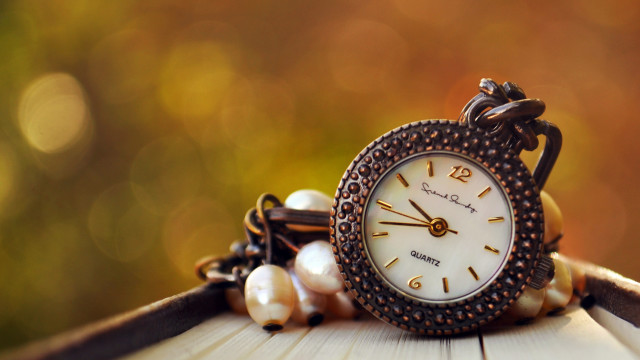 Pocket watch book pearls chain free wallpaper for desktop - medium preview image