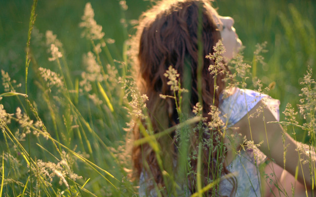 Girl field sky blowing grass free wallpaper for desktop - medium preview image