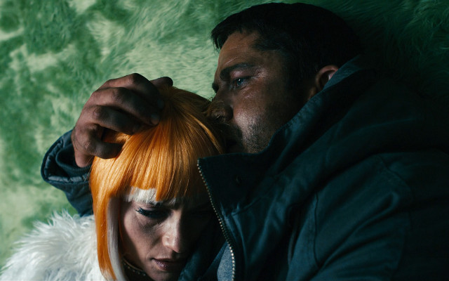 Man woman green blanket orange free wallpaper for desktop - medium preview image