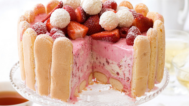 Cake slice strawberries wine aya free wallpaper for desktop - medium preview image