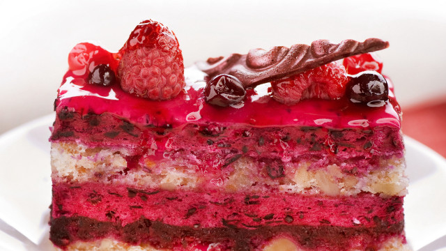 Cake raspberries chocolate plate fork #2 free wallpaper for desktop - medium preview image