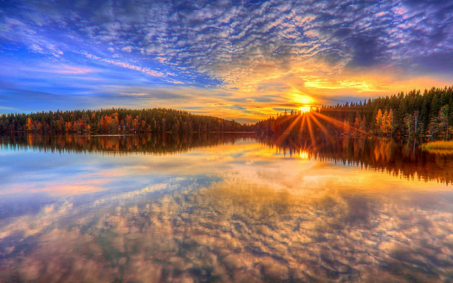 Sunset lake trees clouds crepuscular free wallpaper for desktop - medium preview image