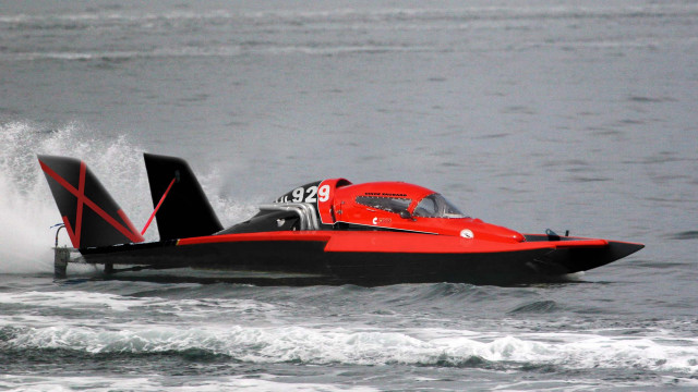 Red black boat wave precisionism free wallpaper for desktop - medium preview image