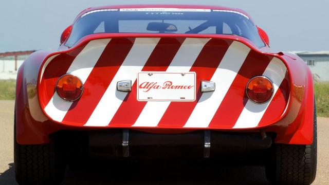 Red white striped car street free wallpaper for desktop - medium preview image