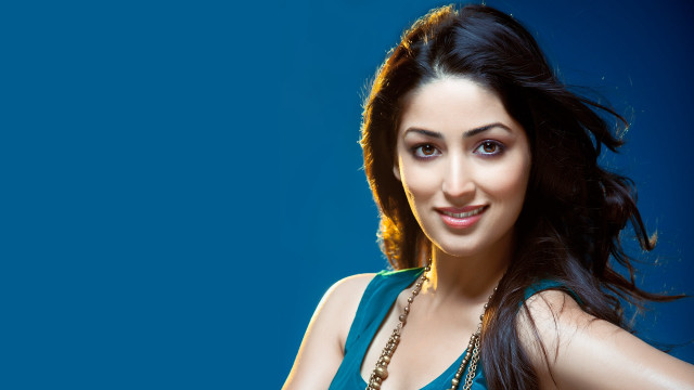 Woman long hair necklace blue #4 free wallpaper for desktop - medium preview image