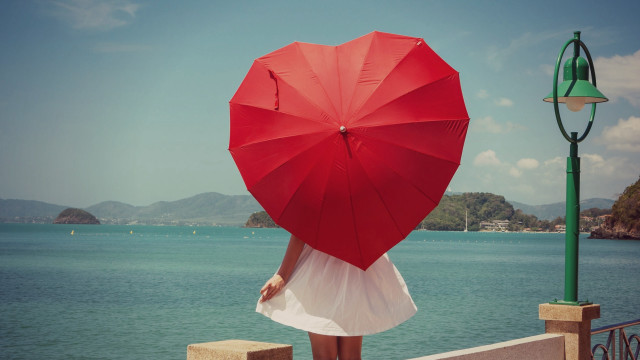 Woman red umbrella lake mountains free wallpaper for desktop - medium preview image