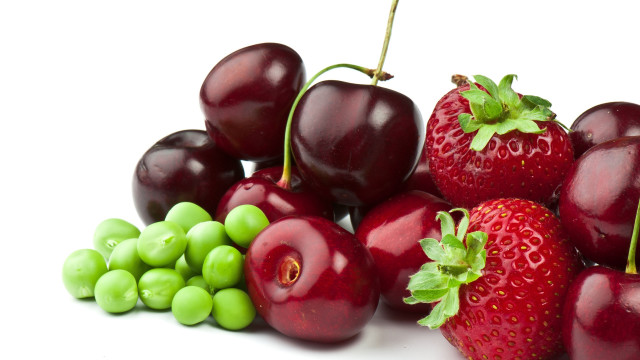 Cherries grapes berries food fresh free wallpaper for desktop - medium preview image