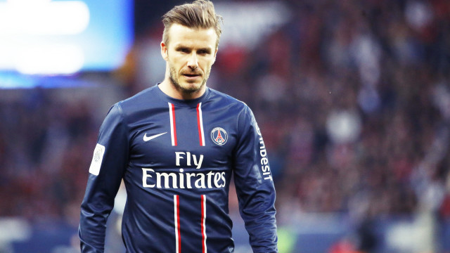 Man blue uniform soccer field free wallpaper for desktop - medium preview image