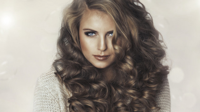 Woman blueeyes halfup rococo photorealistic free wallpaper for desktop - medium preview image